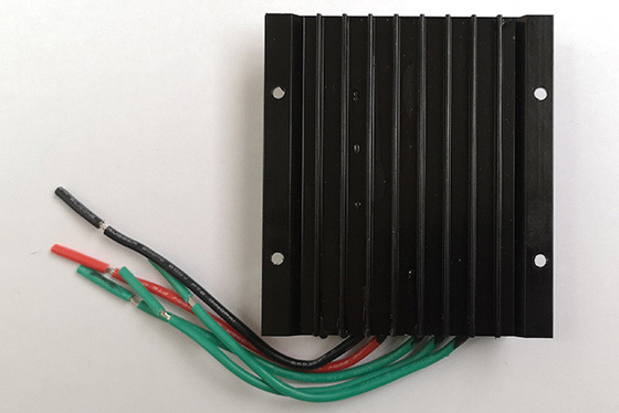 IP67 Off Grid Charge Controller 12V 24V 48V 1000W Off Grid Charge Controller