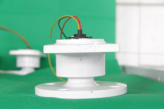 توربین بادی 5KW 10KW HAWT طراحی توربین بادی 220V خارج از شبکه توربین بادی روتور افقی